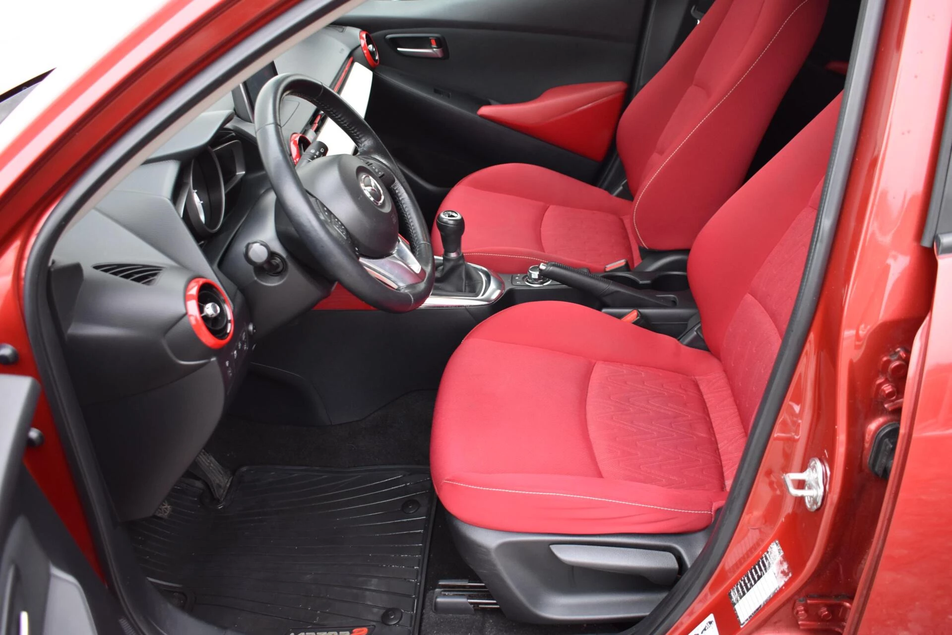 Hoofdafbeelding Mazda 2