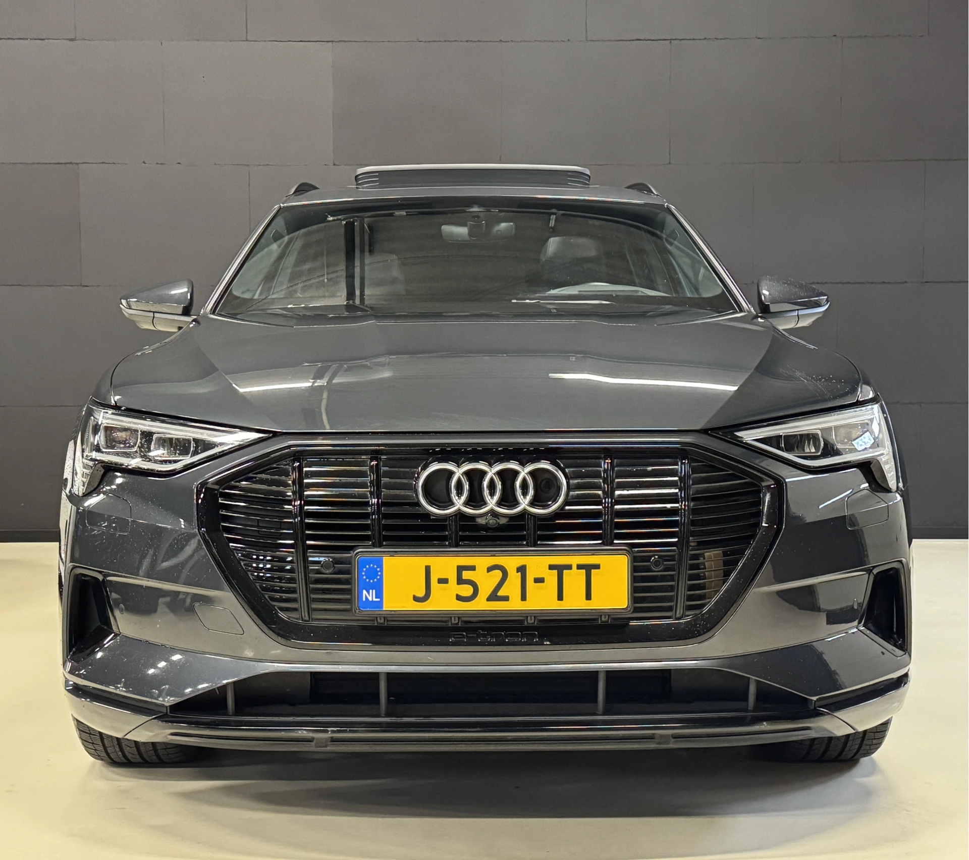 Hoofdafbeelding Audi e-tron