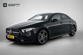 Mercedes-Benz A-klasse 200 Business AMG (SFEERVERLICHTING, CARPLAY, CAMERA, STOELVERWARMING, 1e EIGENAAR, GOED ONDERHOUDEN)