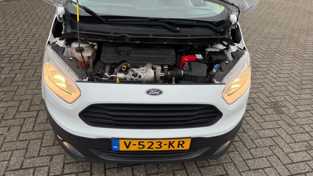 Hoofdafbeelding Ford Transit Courier