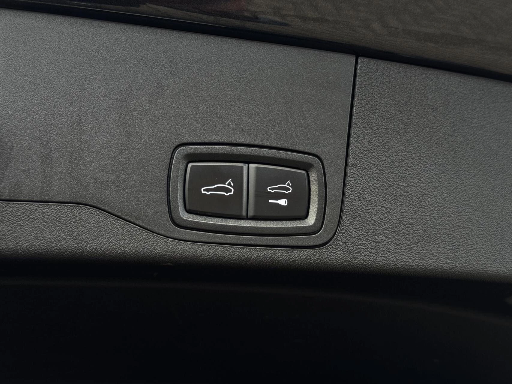 Hoofdafbeelding Porsche Taycan