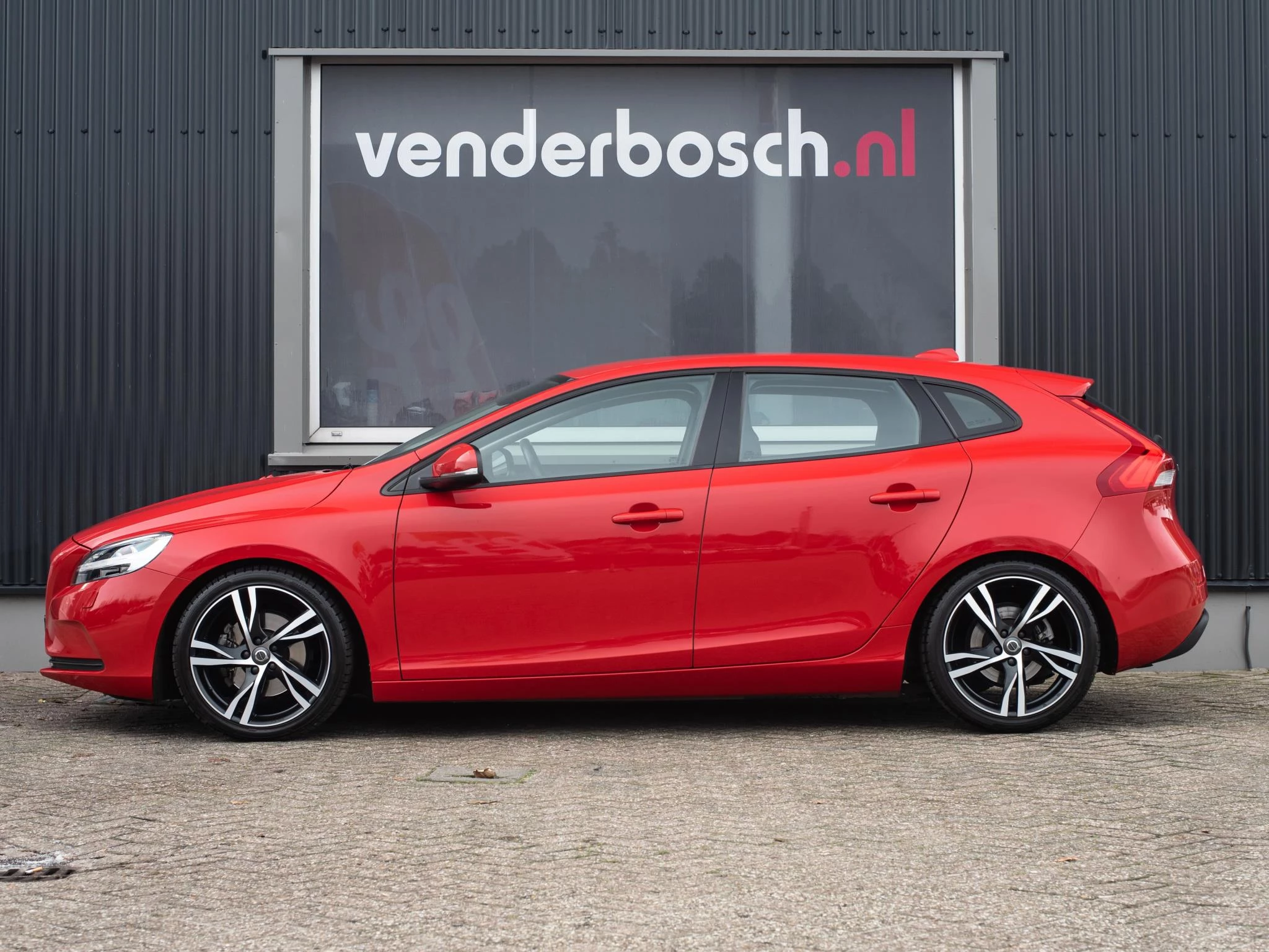 Hoofdafbeelding Volvo V40