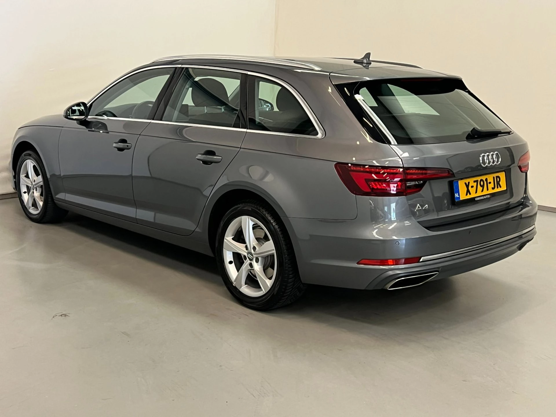 Hoofdafbeelding Audi A4
