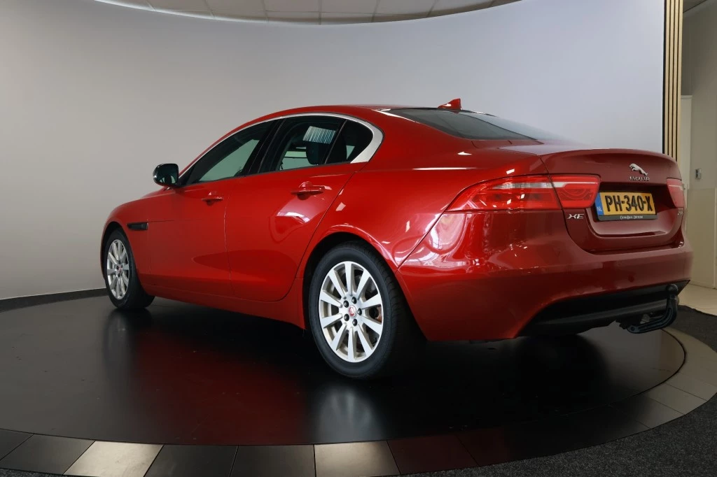 Hoofdafbeelding Jaguar XE