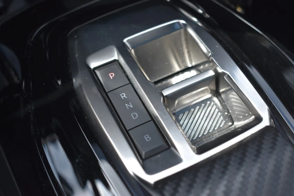Hoofdafbeelding Peugeot e-208