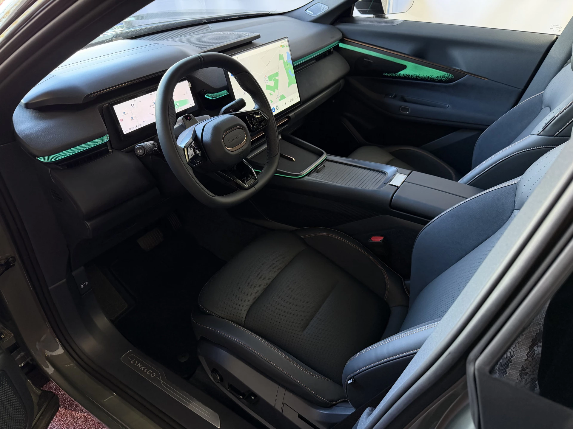 Hoofdafbeelding Lynk & Co 08