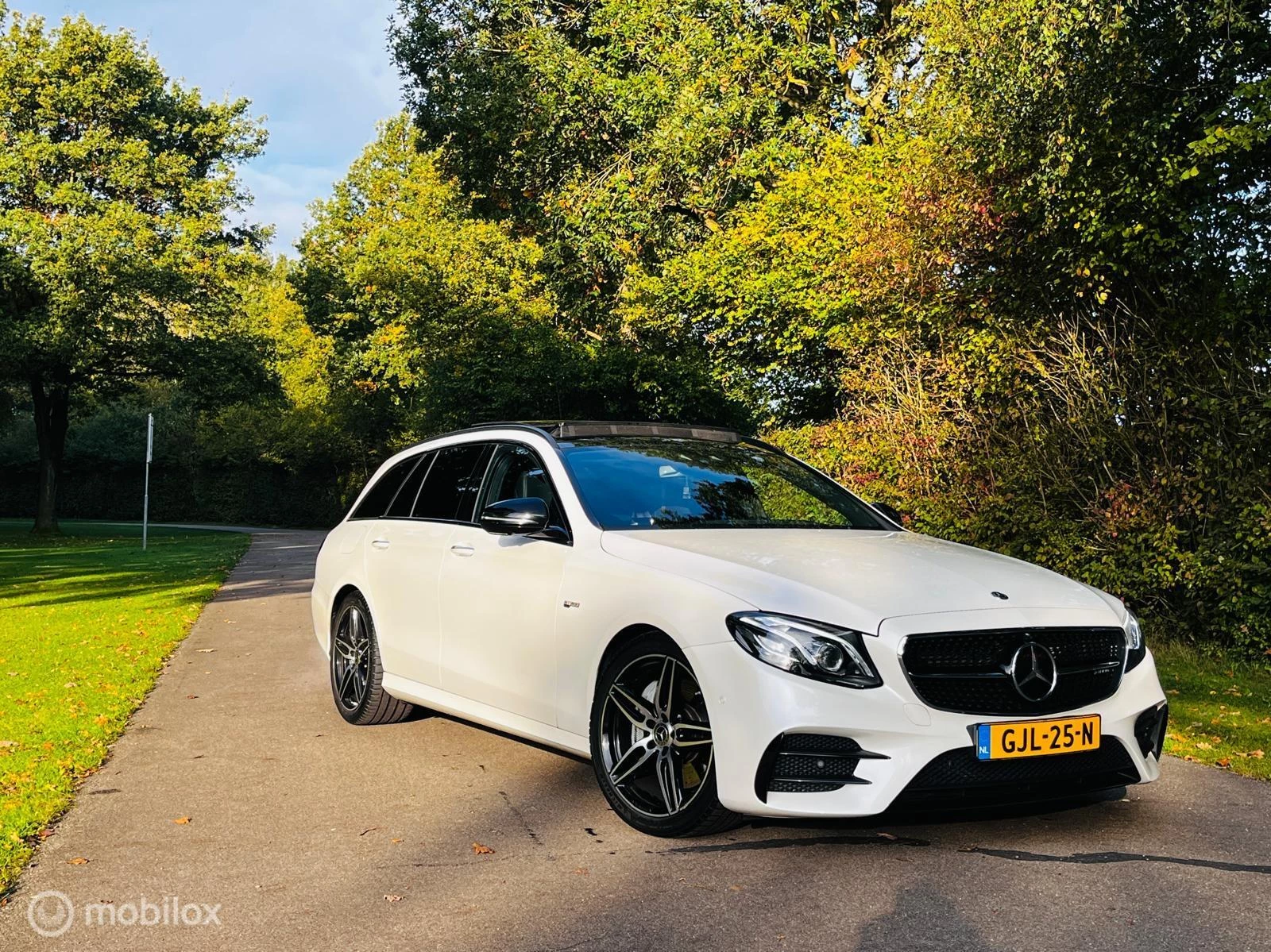 Hoofdafbeelding Mercedes-Benz E-Klasse