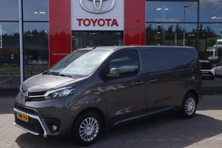 Hoofdafbeelding Toyota ProAce Toyota PROACE Worker 2.0 D-4D 122PK PROFESSIONAL 3-PERS TREKHAAK 2X SCHUIFDEUR NAVI CRUISE CLIMA CAMERA BLUETOOTH 1E-EIG NL-AUTO