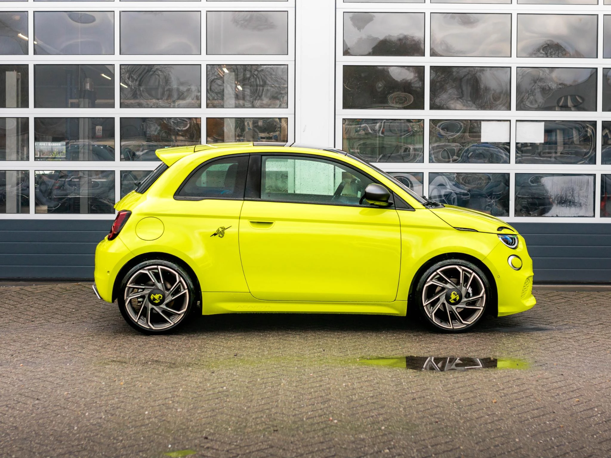 Hoofdafbeelding Abarth 500e