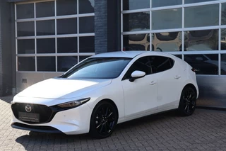 Hoofdafbeelding Mazda 3 Mazda 3 2.0 e SkyActiv-X -180 mild hybrid,, leder, automaat, BOSE