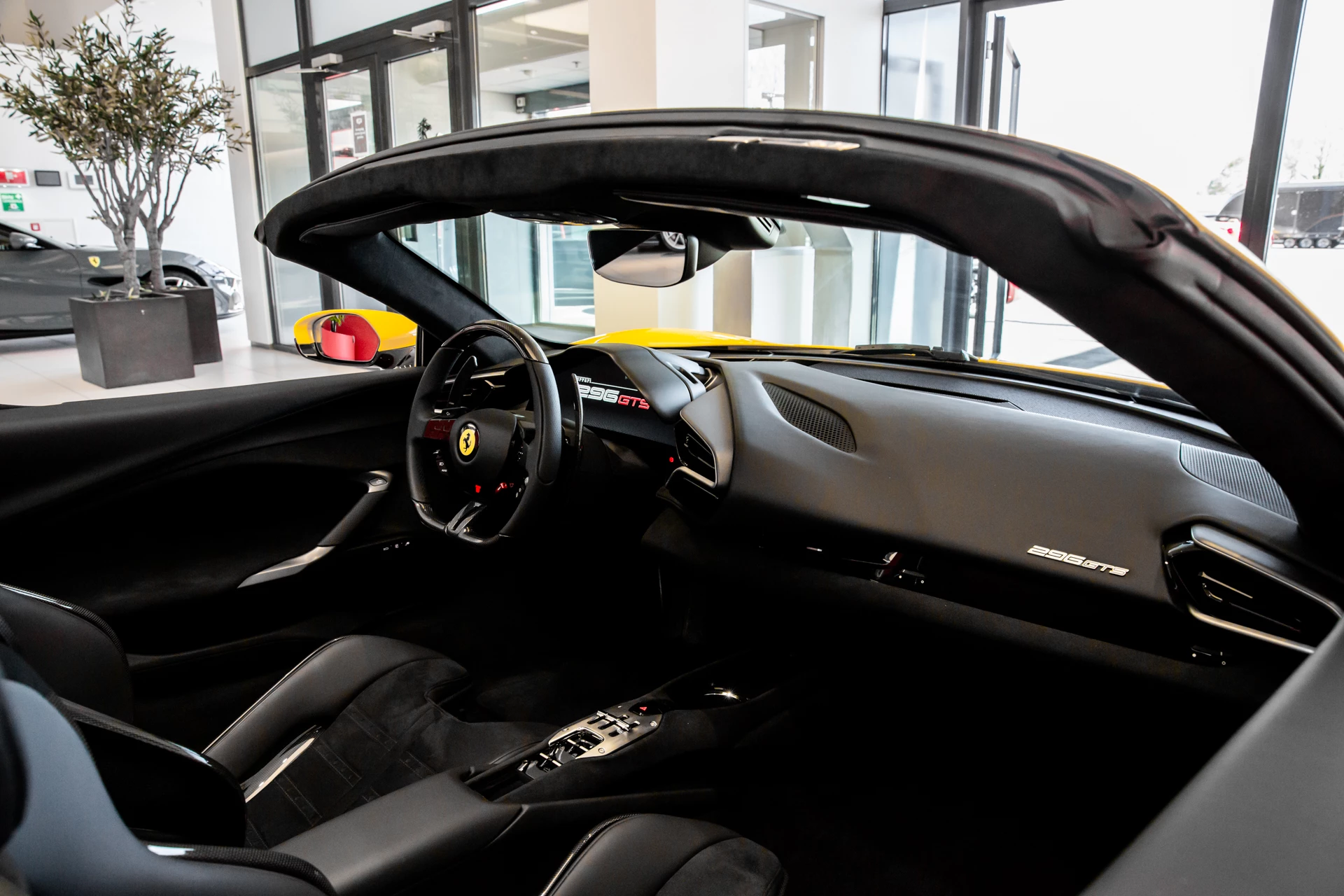 Hoofdafbeelding Ferrari 296