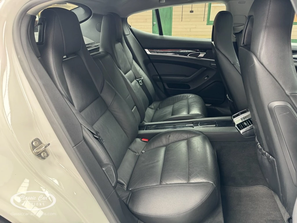 Hoofdafbeelding Porsche Panamera