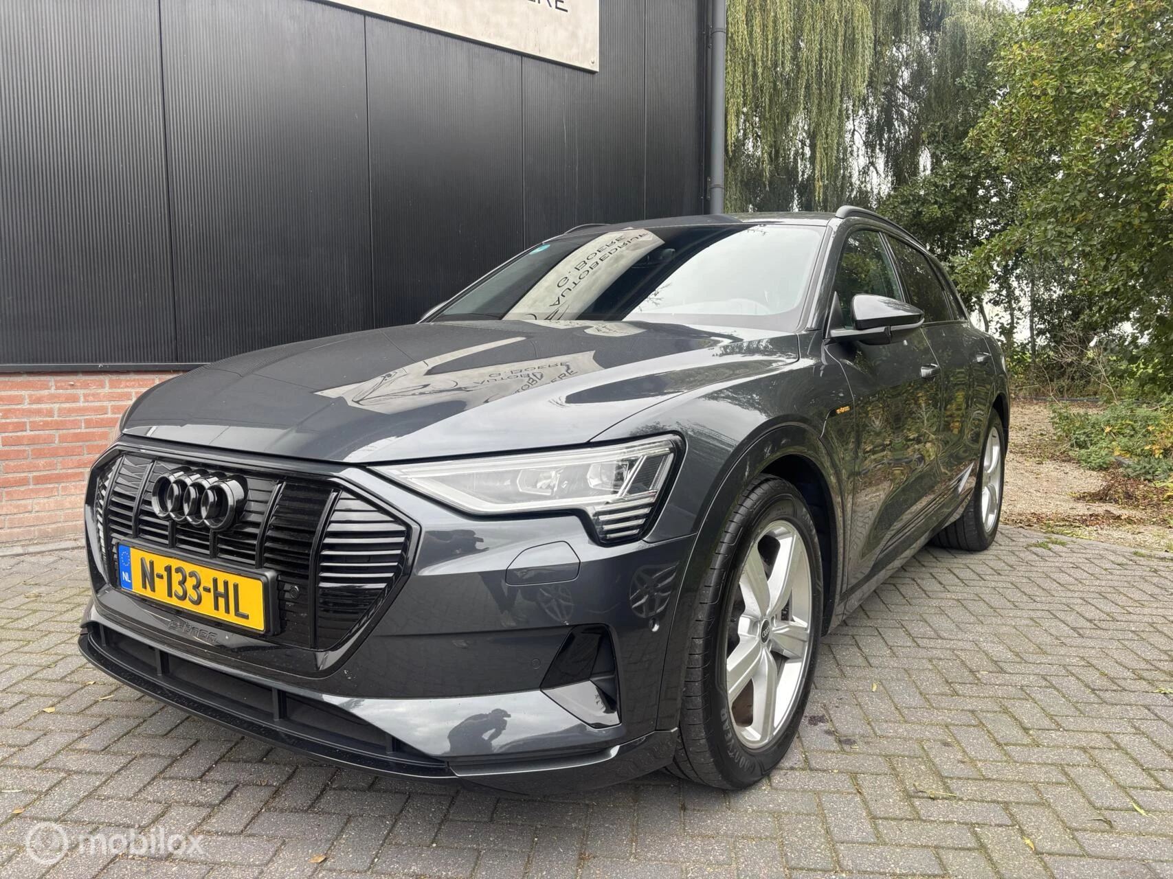 Hoofdafbeelding Audi e-tron