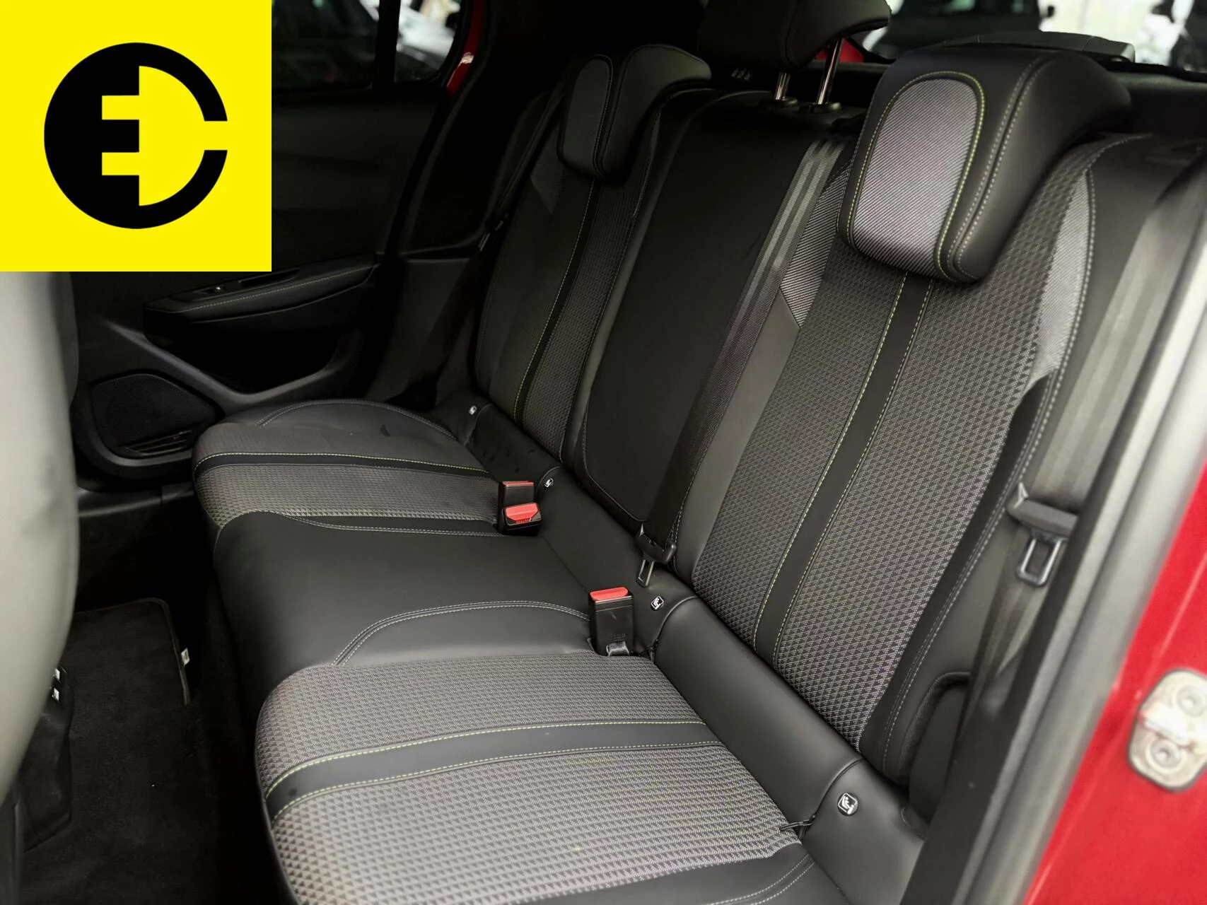 Hoofdafbeelding Peugeot e-208