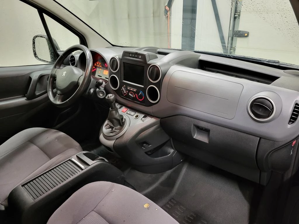 Hoofdafbeelding Peugeot Partner