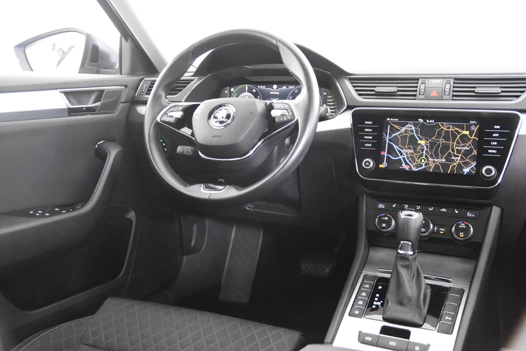 Hoofdafbeelding Škoda Superb