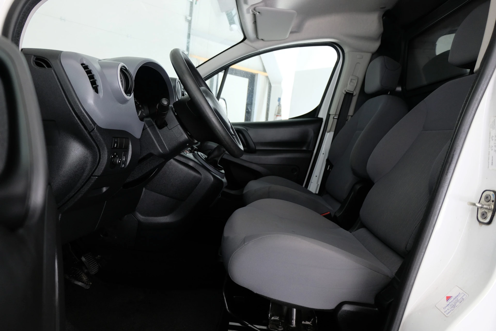 Hoofdafbeelding Peugeot Partner