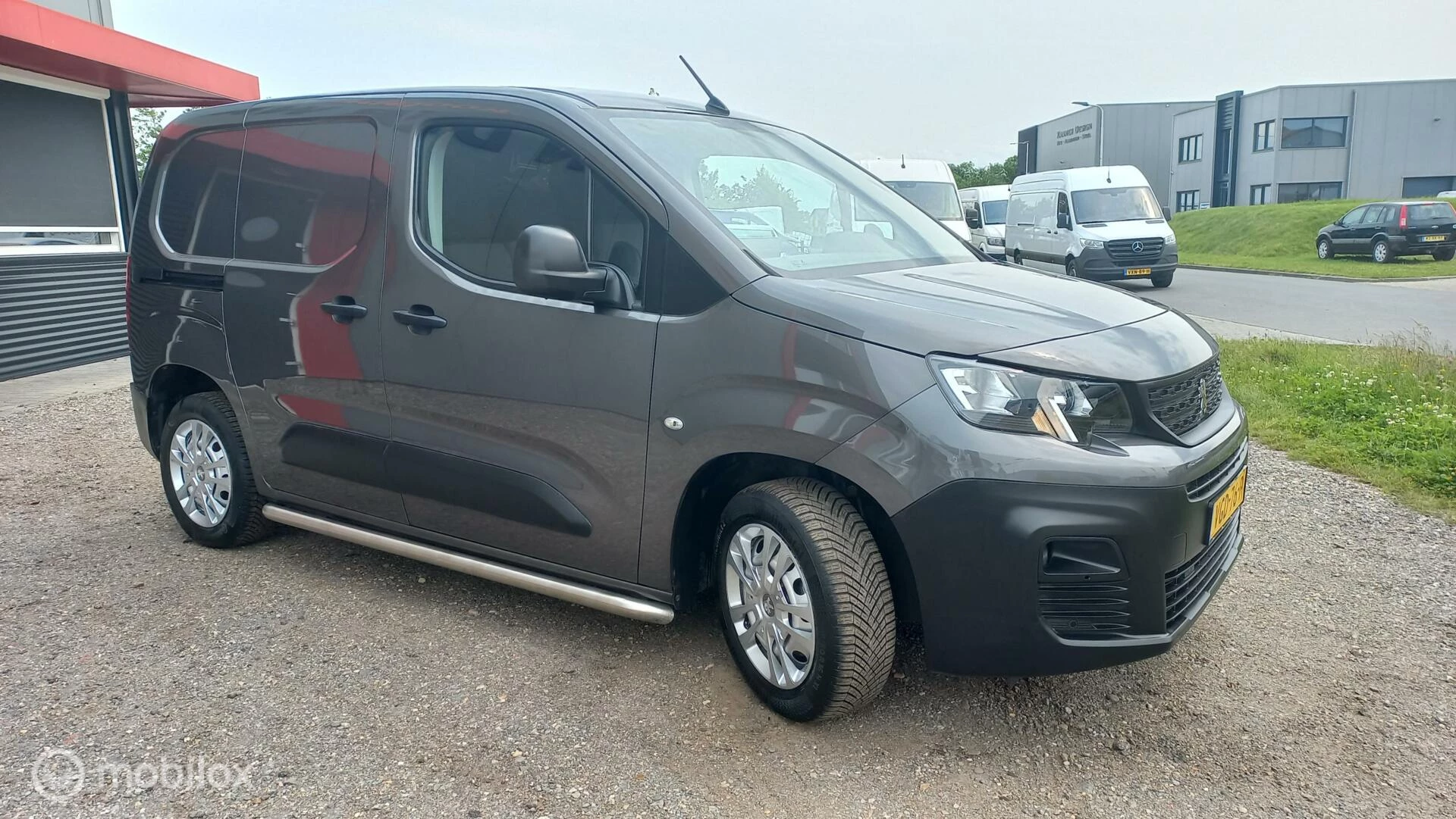 Hoofdafbeelding Peugeot Partner