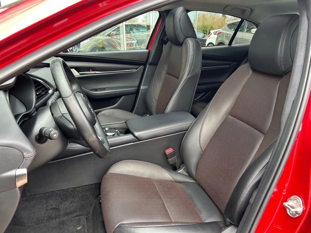 Hoofdafbeelding Mazda 3