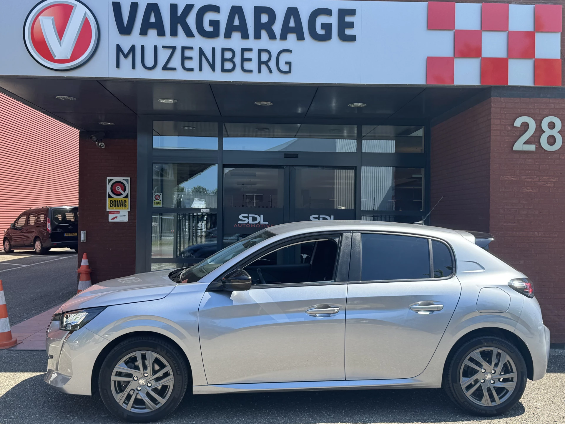 Hoofdafbeelding Peugeot 208