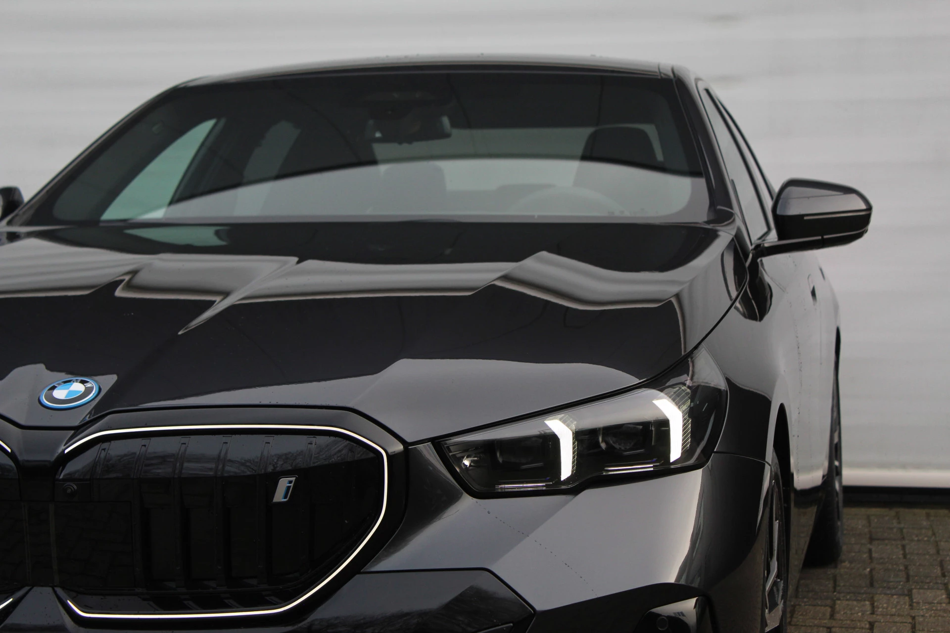 Hoofdafbeelding BMW i5