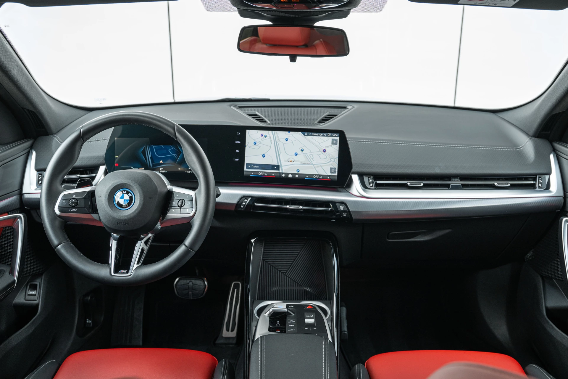 Hoofdafbeelding BMW iX2