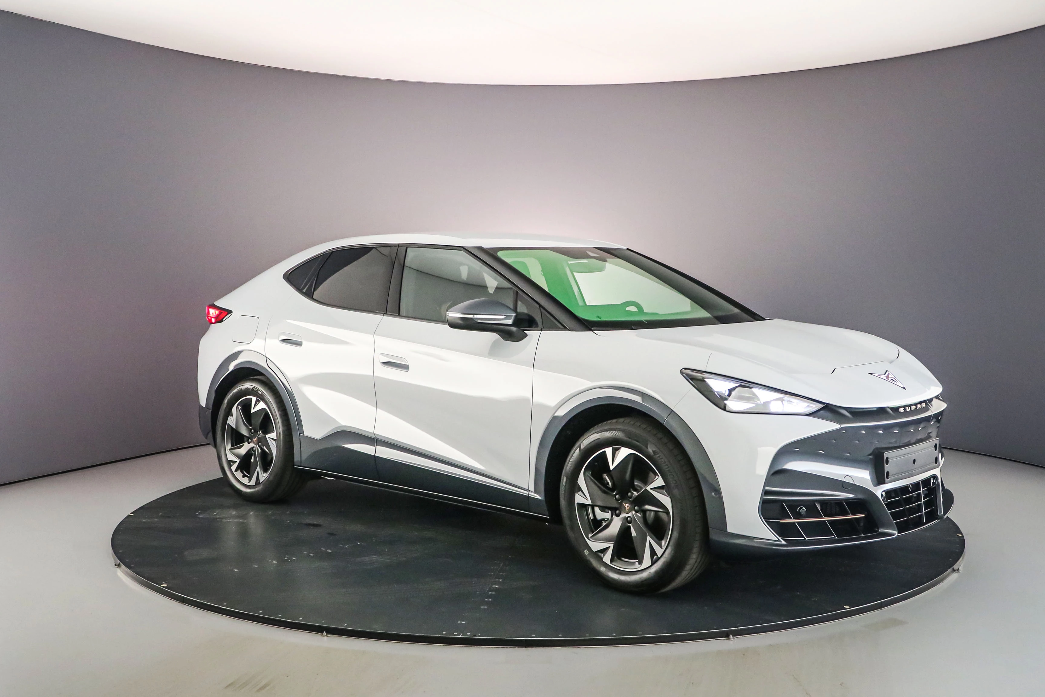 Hoofdafbeelding CUPRA Tavascan