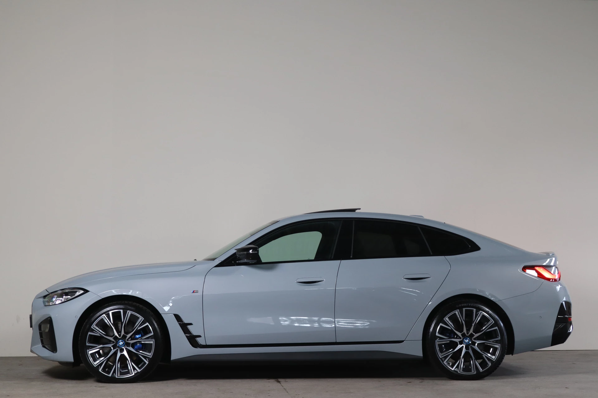 Hoofdafbeelding BMW i4