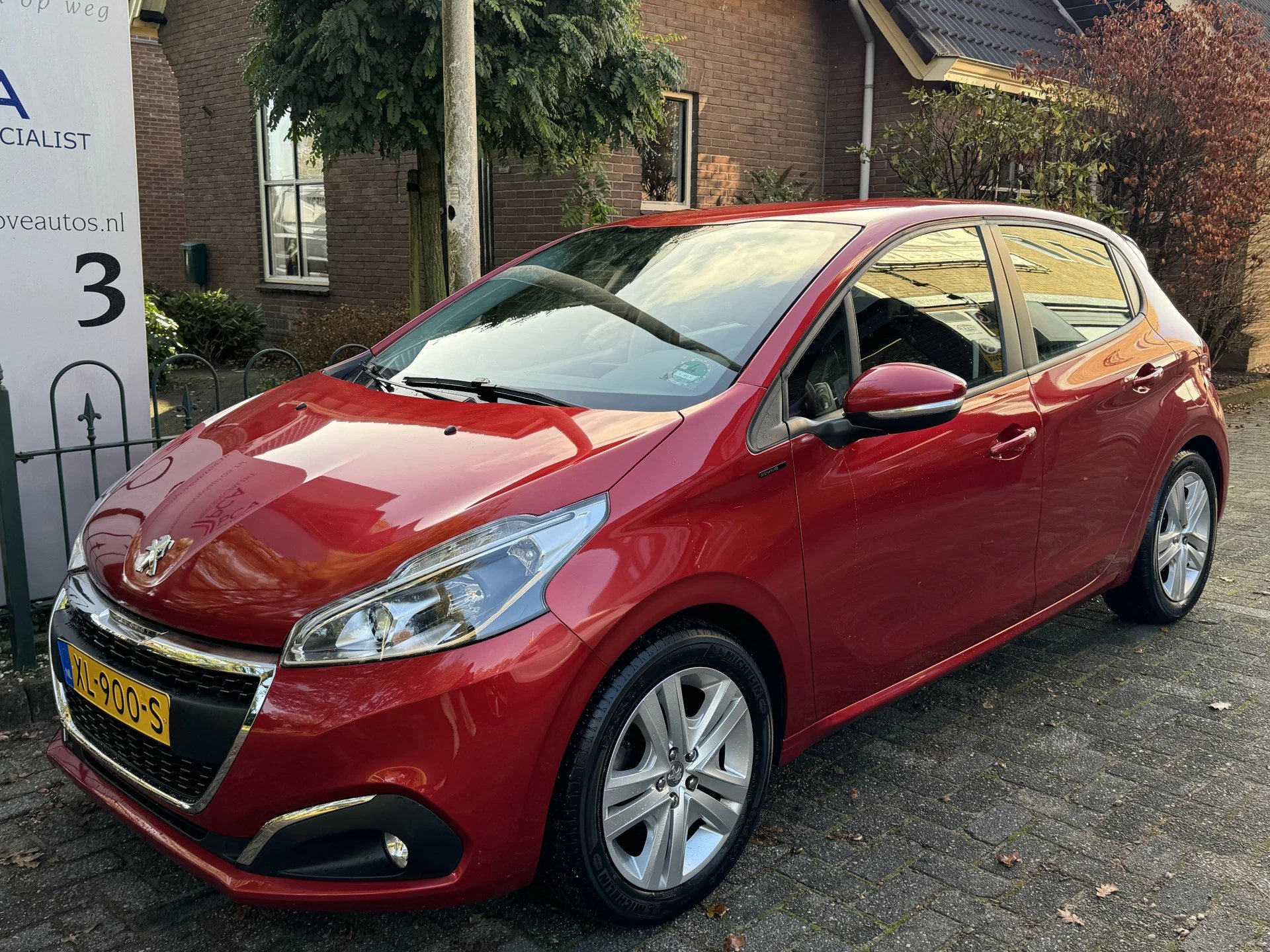 Hoofdafbeelding Peugeot 208