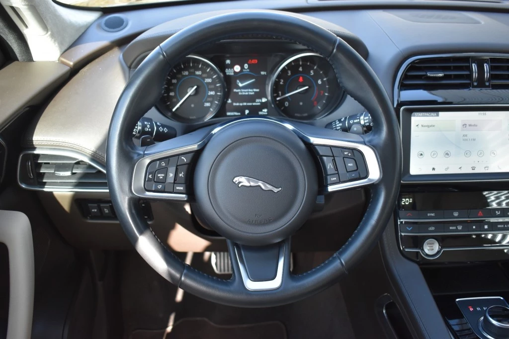 Hoofdafbeelding Jaguar F-PACE