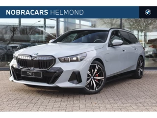 BMW 5 Serie Touring 530e M Sport Automaat / Trekhaak / Achteruitrijcamera / Adaptieve LED / M Sportonderstel / Stoelverwarming / Stuurverwarming