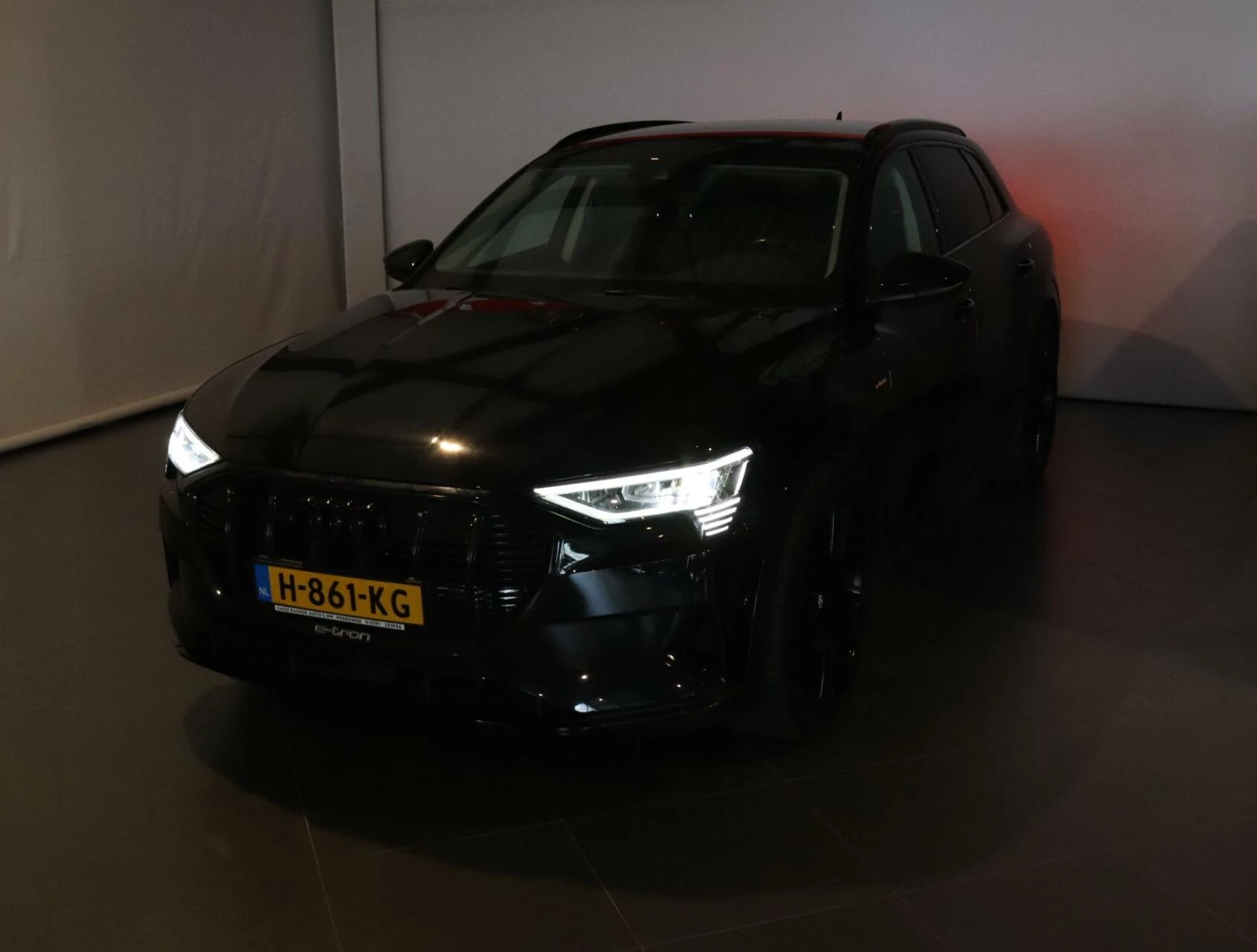 Hoofdafbeelding Audi e-tron