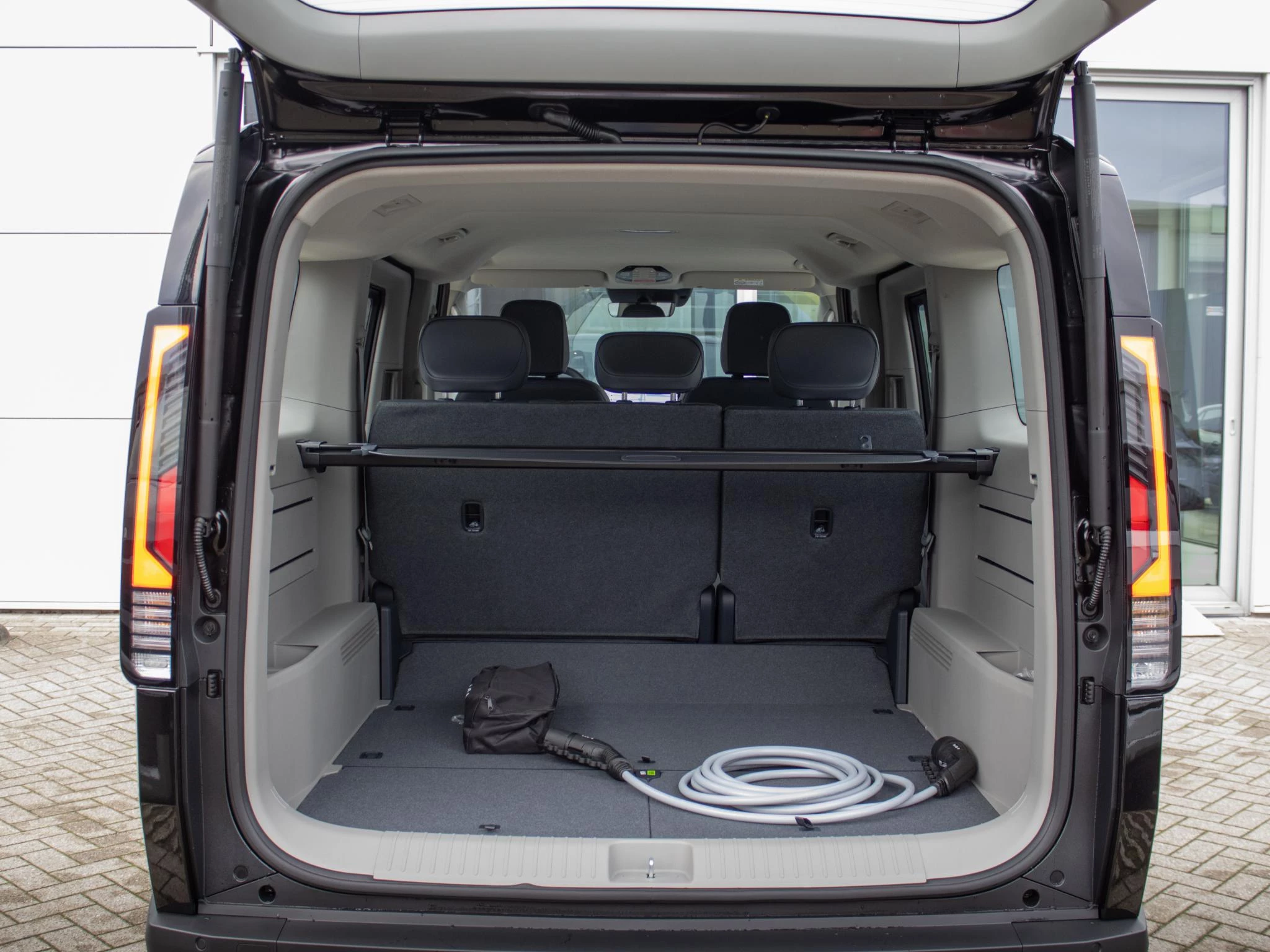 Hoofdafbeelding Kia PV5