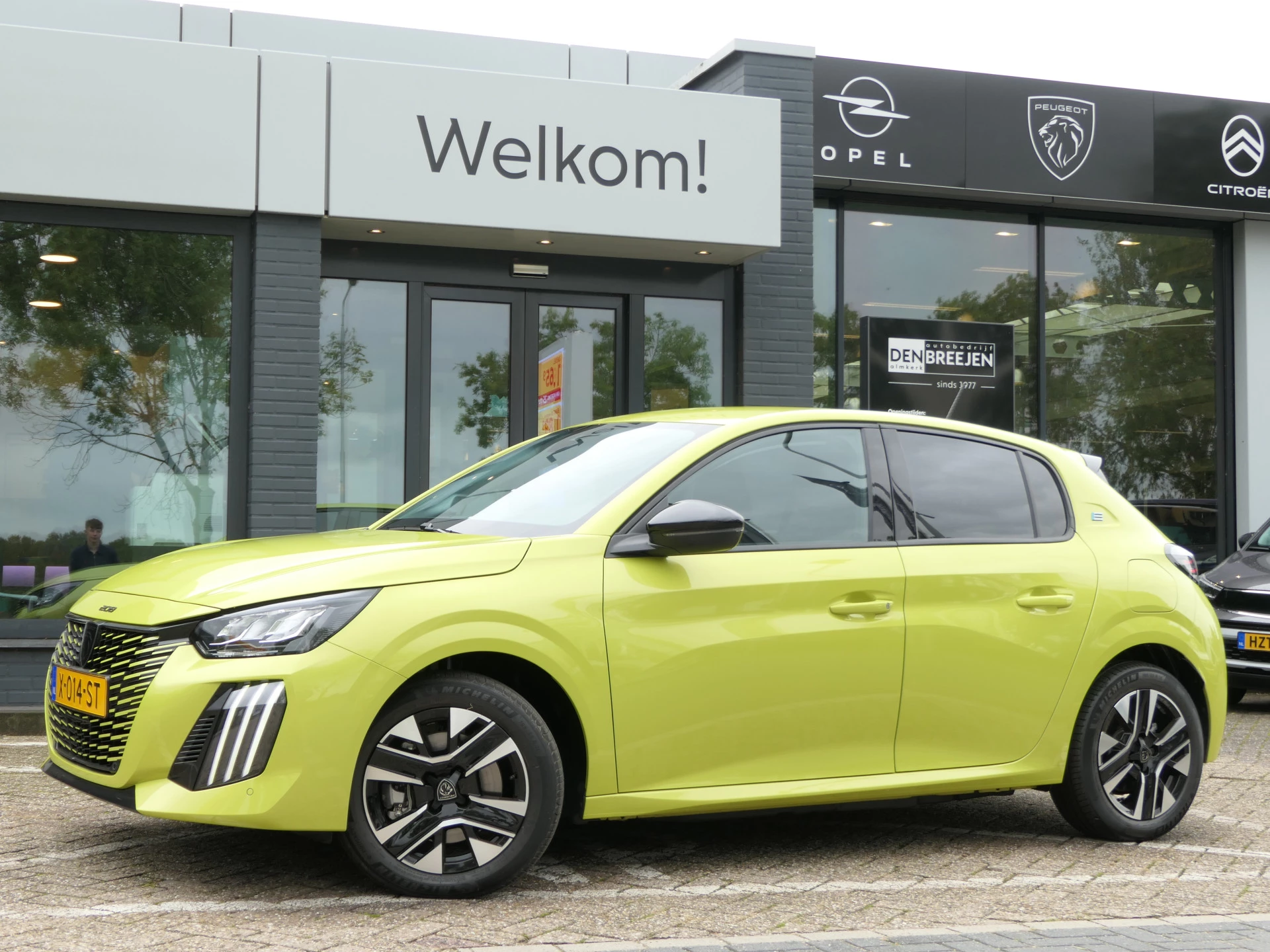 Hoofdafbeelding Peugeot e-208