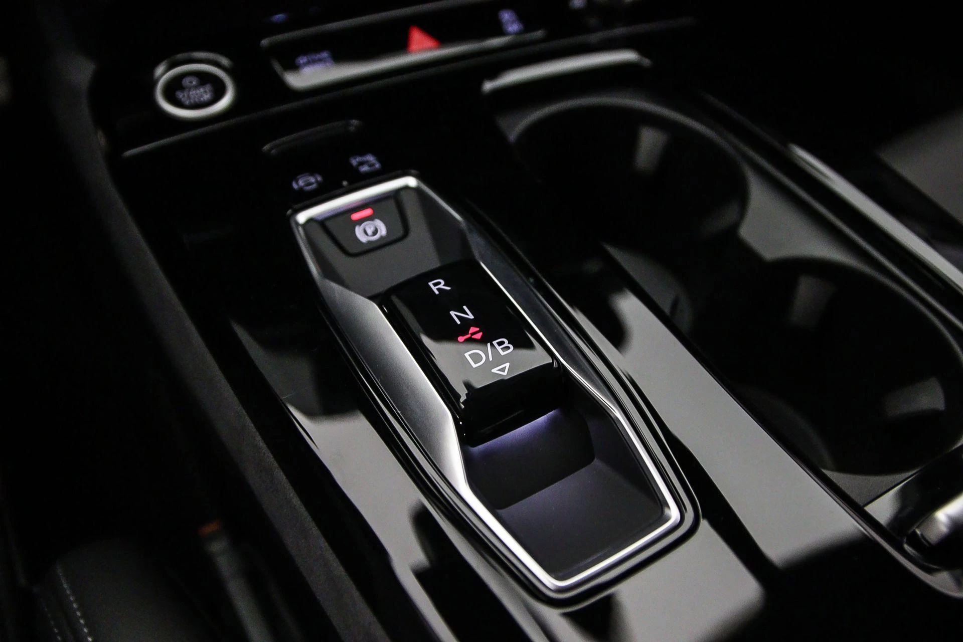 Hoofdafbeelding Audi A6 Avant e-tron