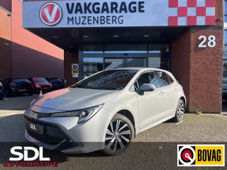 Hoofdafbeelding Toyota Corolla Toyota Corolla 1.8 Hybrid Dynamic // FULL LED // HALF LEDER // ADAPT. CRUISE // KEYLESS // CAMERA // STOELVERWARMING // CARPLAY //