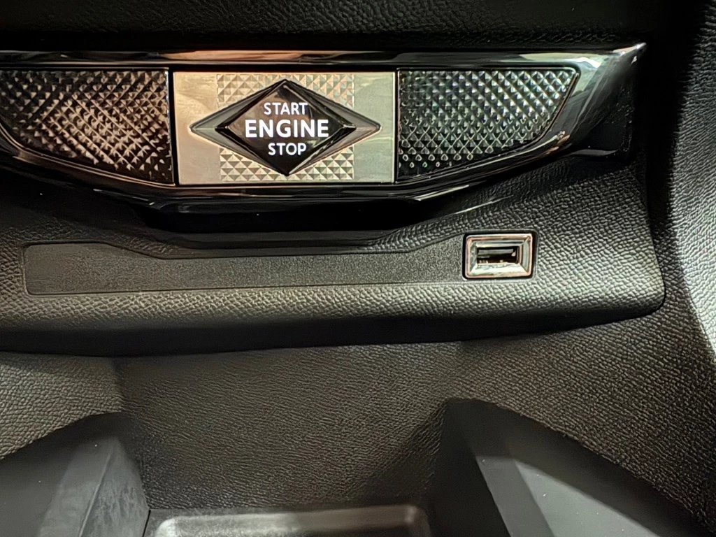 Hoofdafbeelding DS DS 3