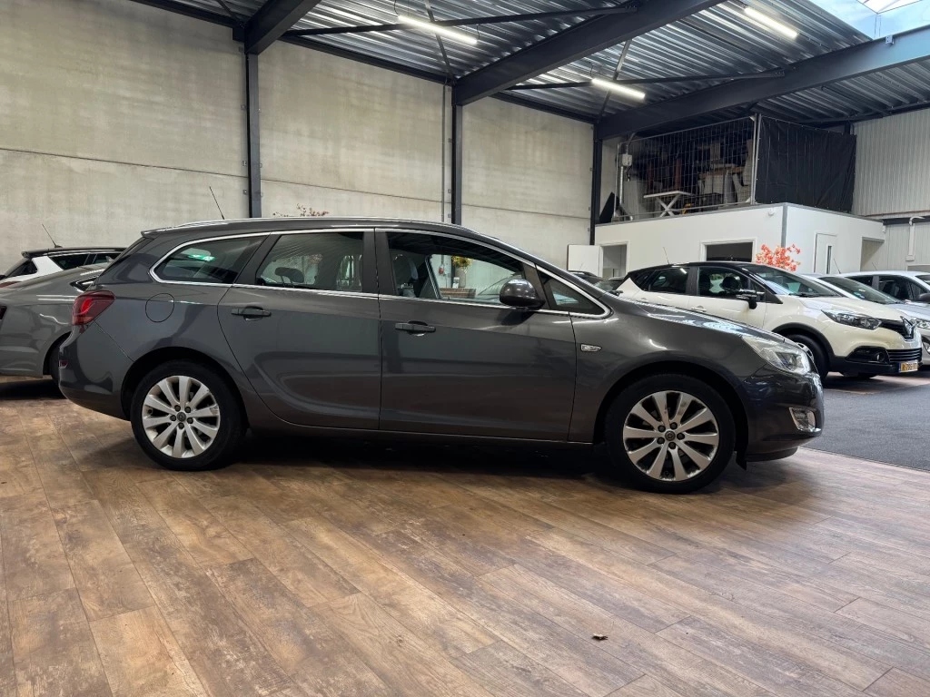 Hoofdafbeelding Opel Astra