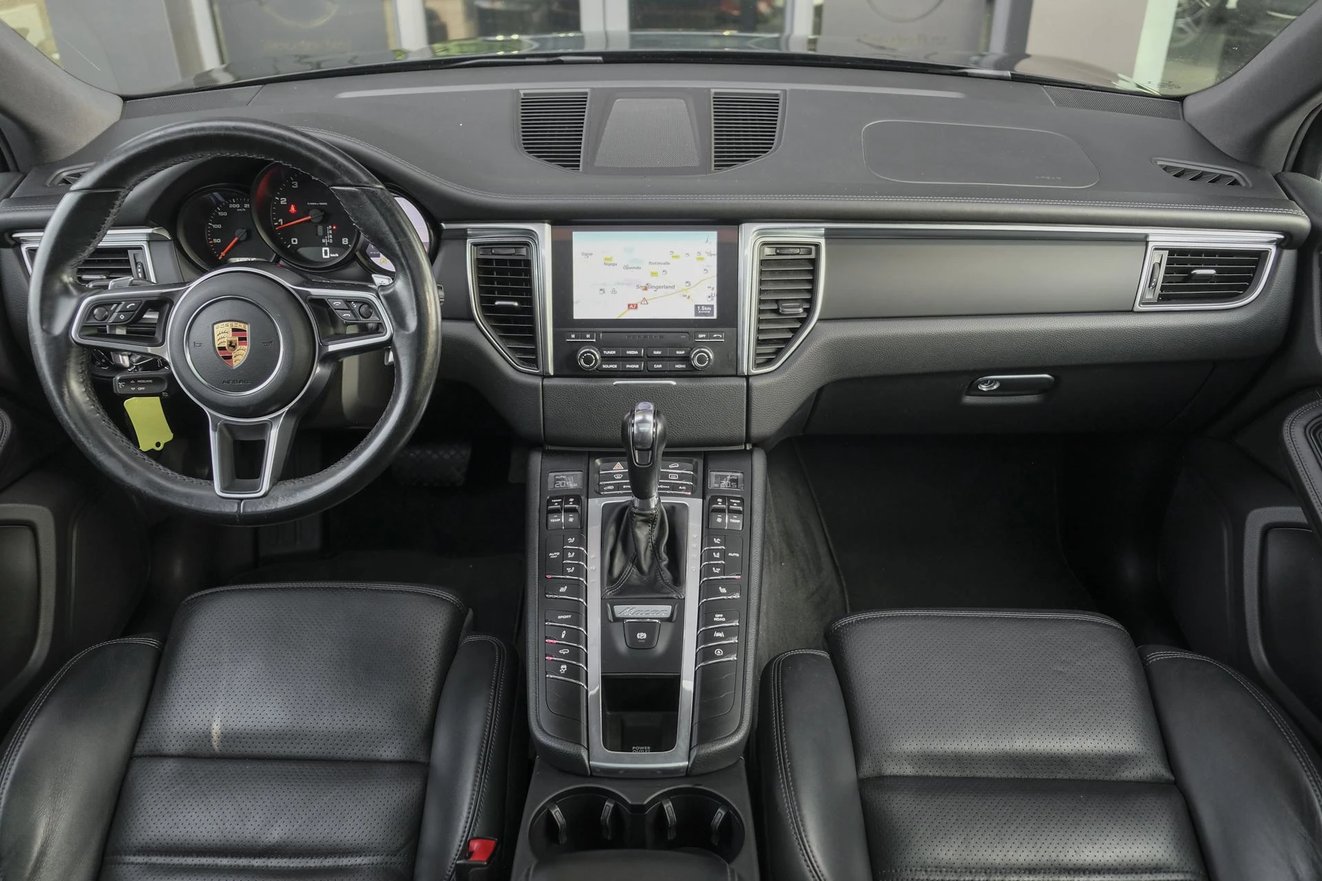 Hoofdafbeelding Porsche Macan