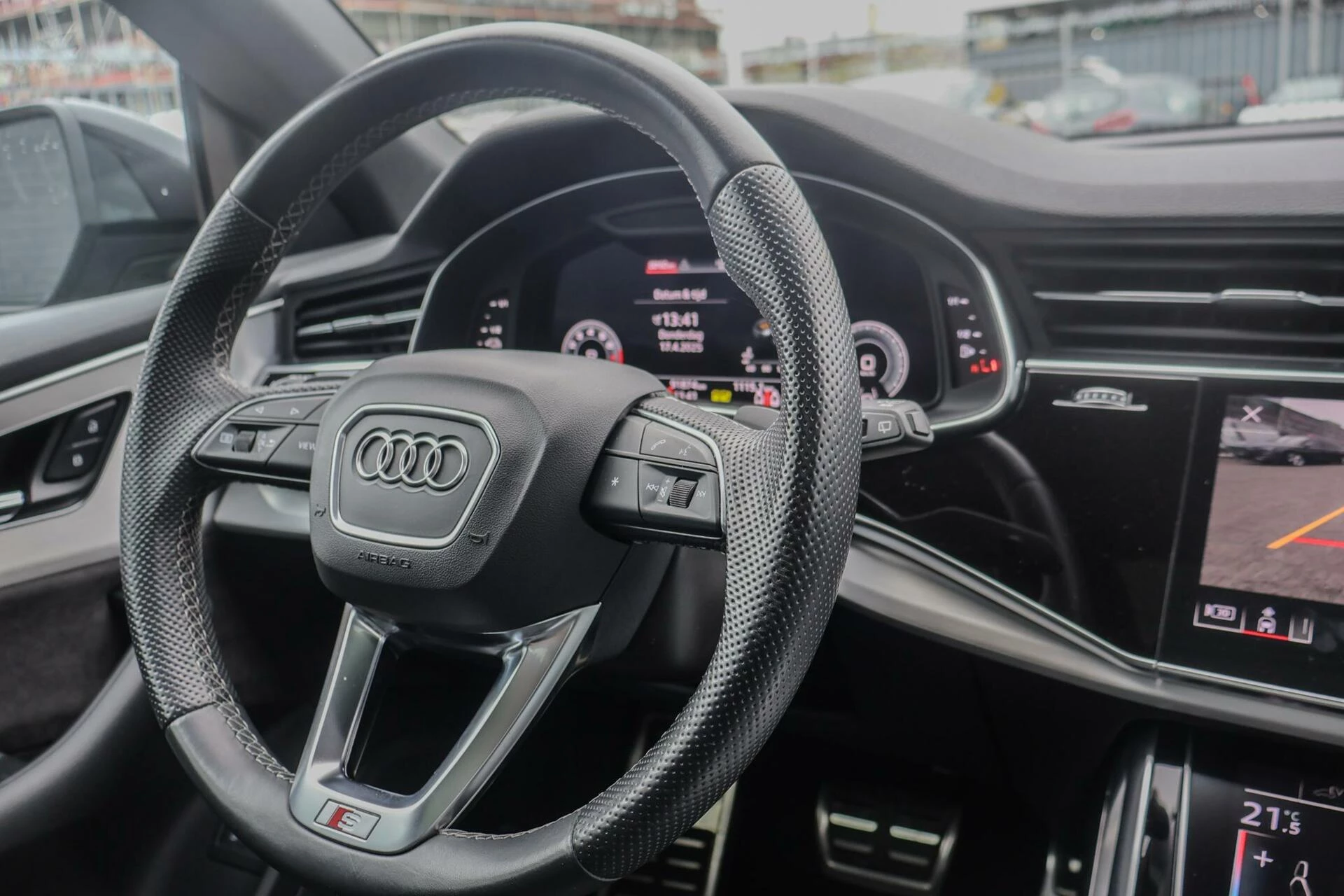 Hoofdafbeelding Audi Q8