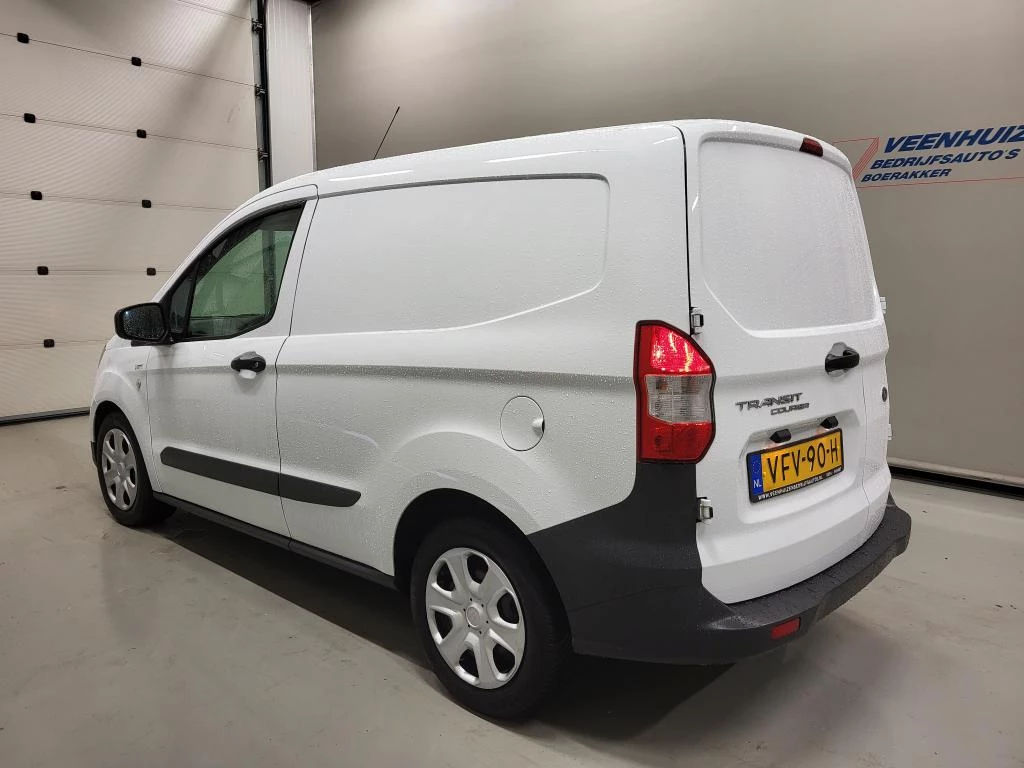Hoofdafbeelding Ford Transit Courier