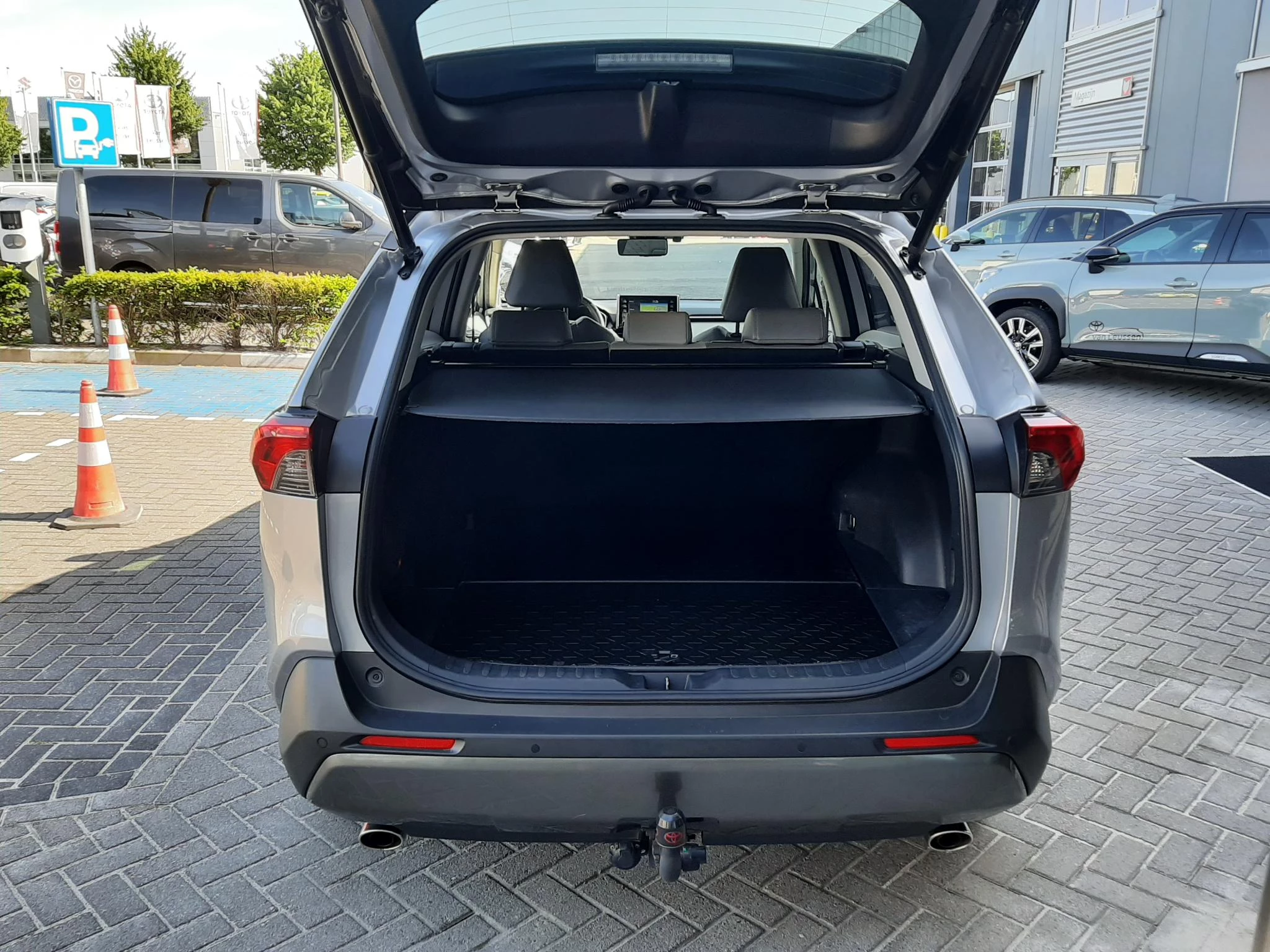 Hoofdafbeelding Toyota RAV4