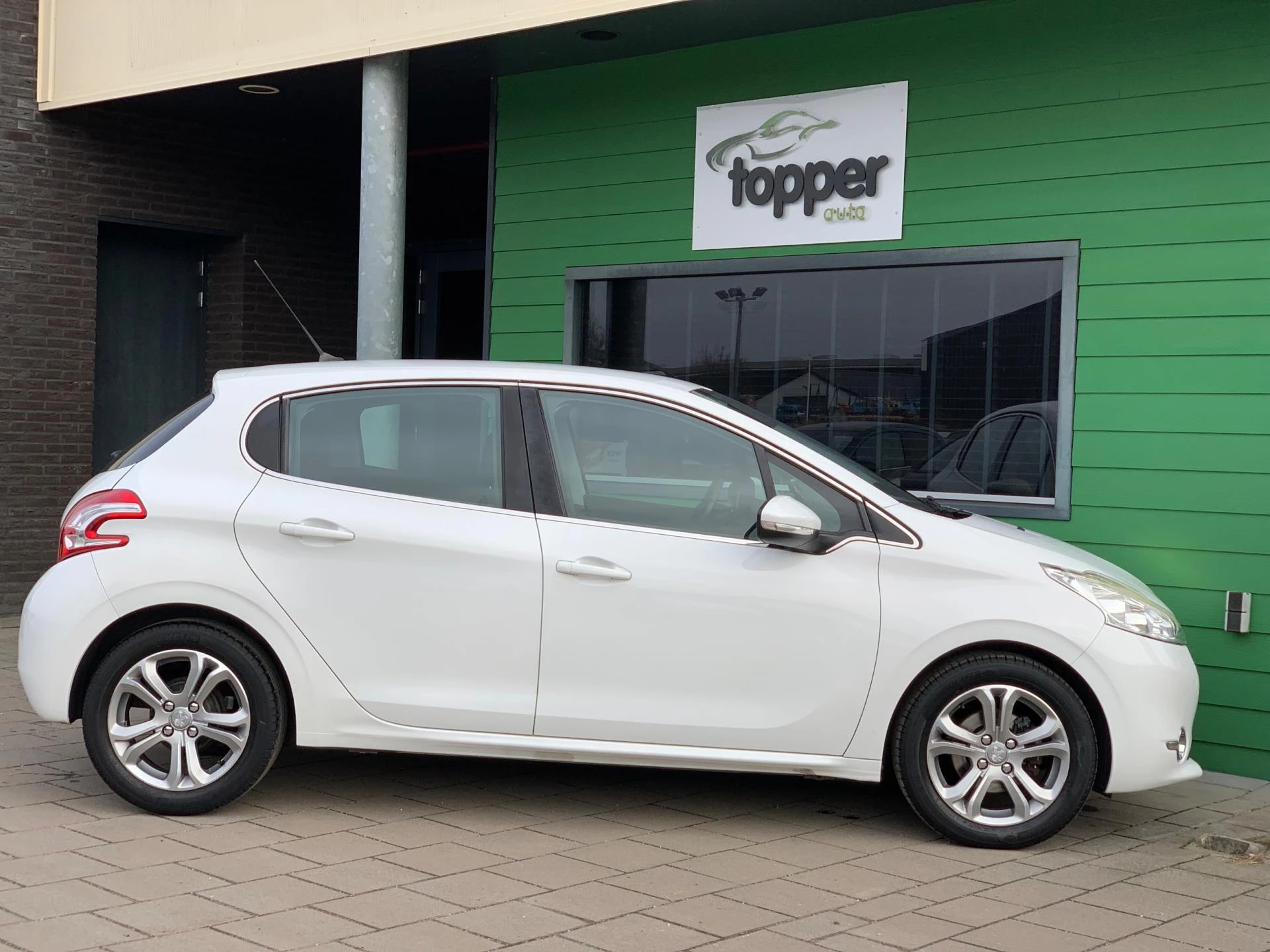 Hoofdafbeelding Peugeot 208