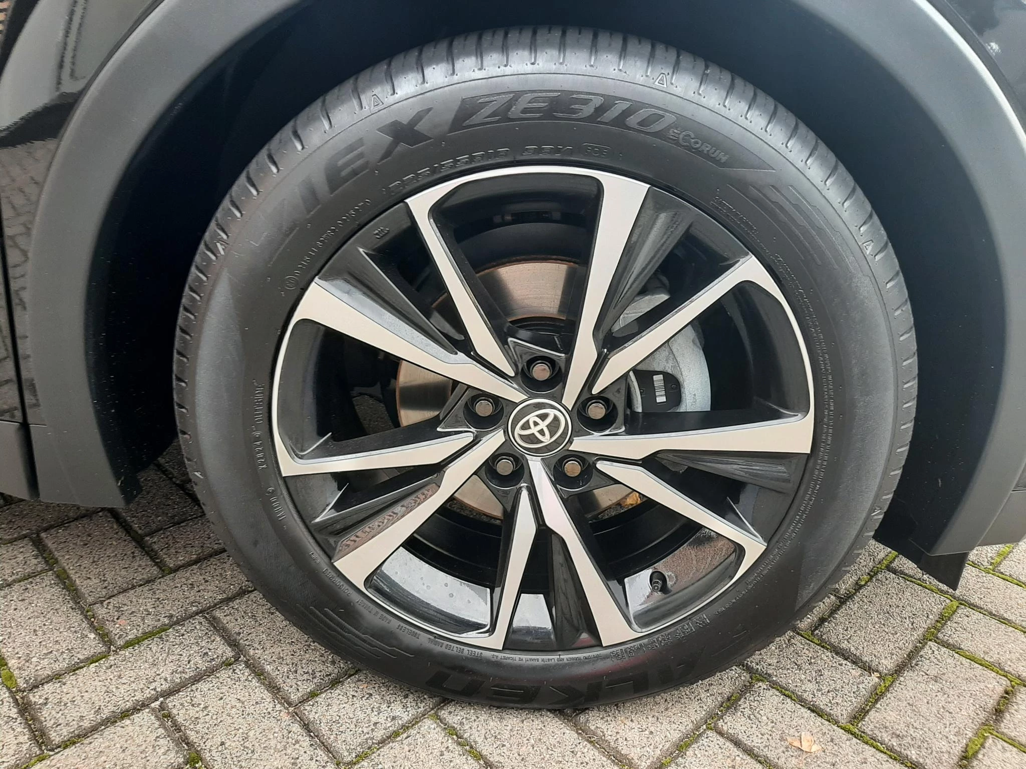 Hoofdafbeelding Toyota C-HR