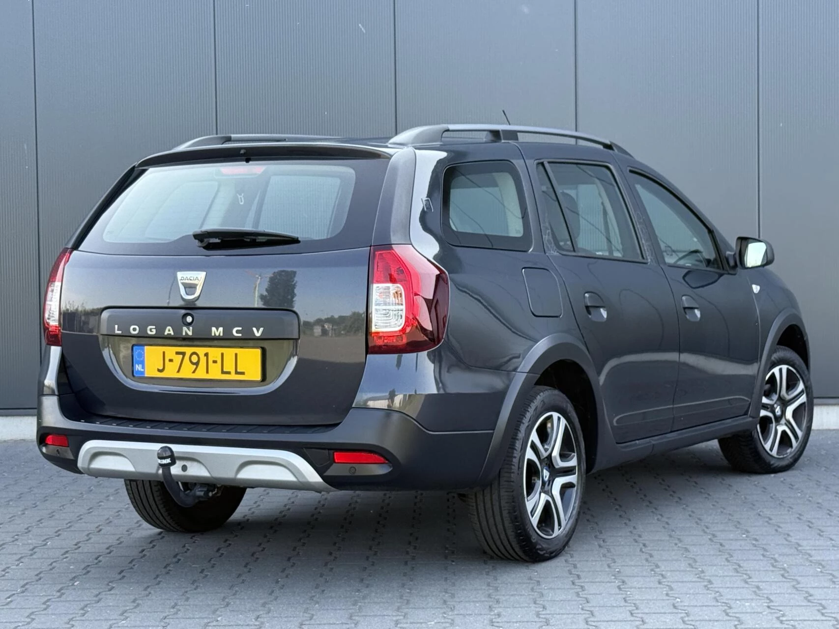 Hoofdafbeelding Dacia Logan