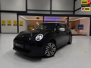 Mini Cooper C 156pk Automaat Black Edition | Panoramadak | Adaptive Cruise | Head-Up Display | Camera