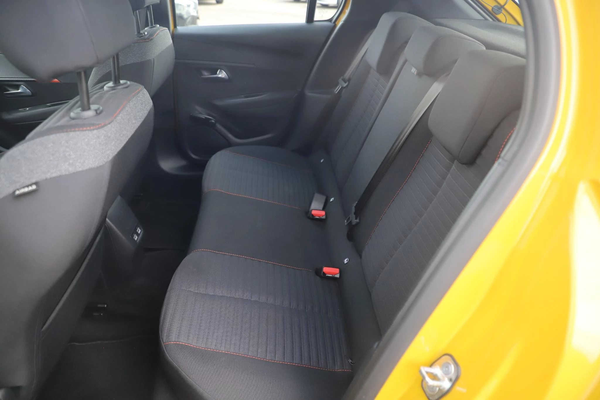 Hoofdafbeelding Peugeot e-208