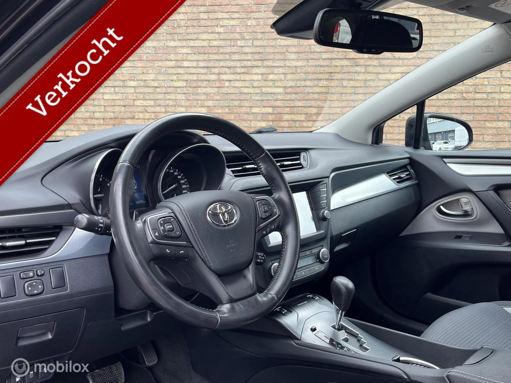 Hoofdafbeelding Toyota Avensis