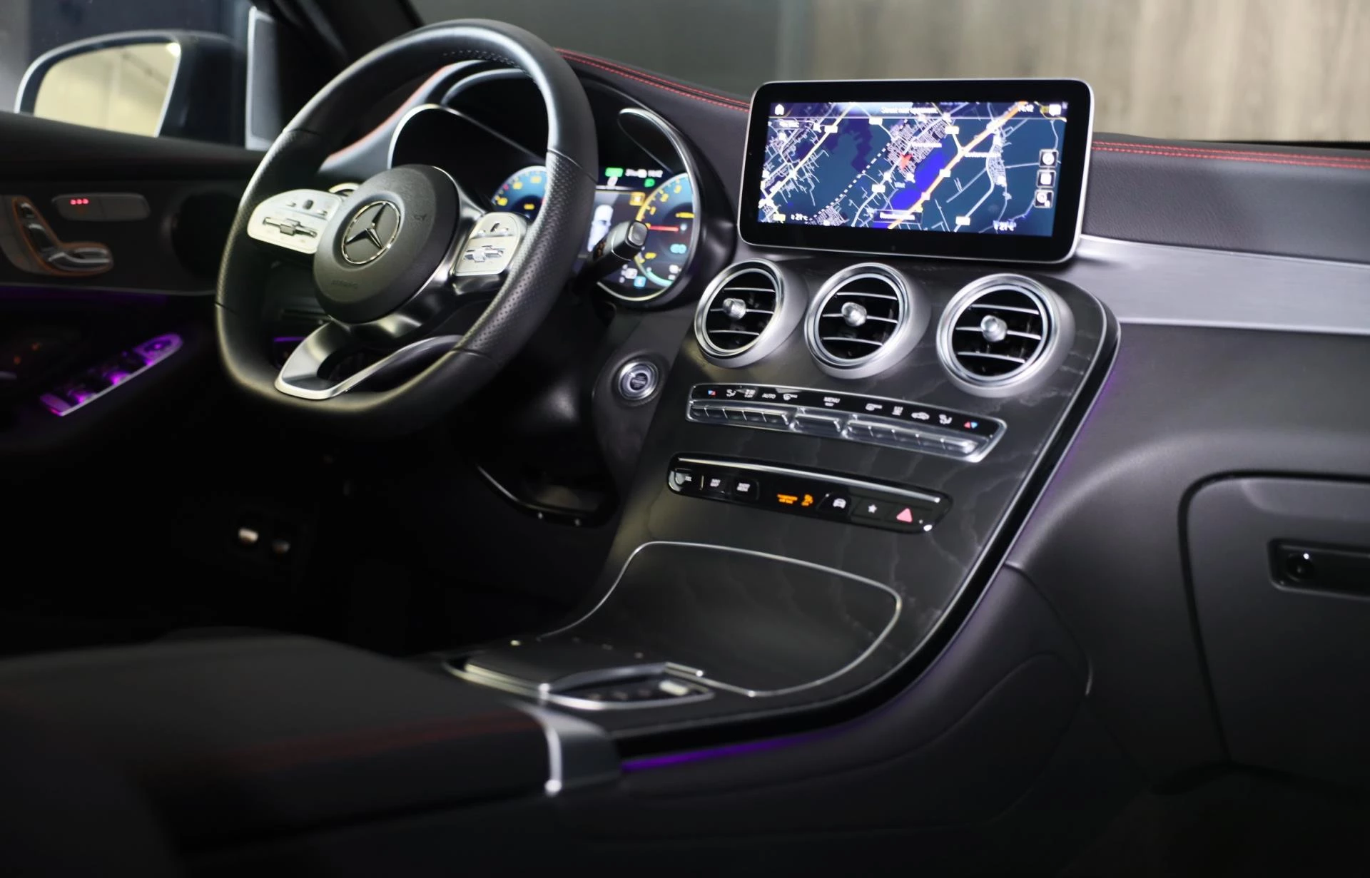 Hoofdafbeelding Mercedes-Benz GLC