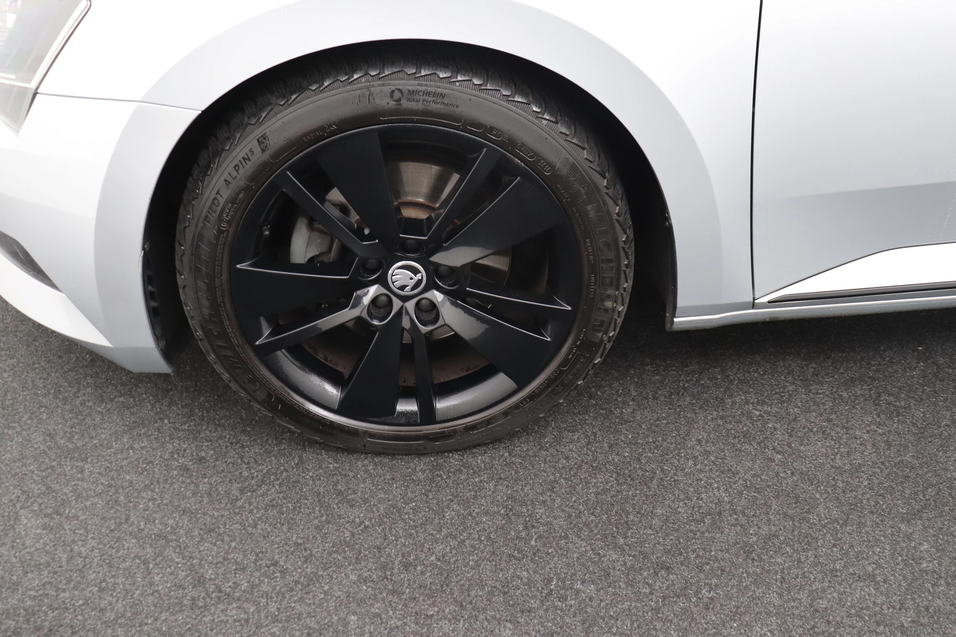 Hoofdafbeelding Škoda Superb